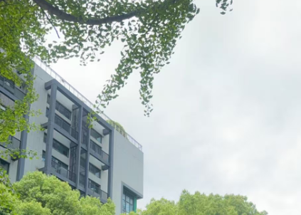 AI驱动中国智能数控机床突围，抢抓十年关键窗口